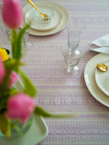 Stolnjak proljeće lila